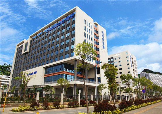 11144452600 415490469.jpg